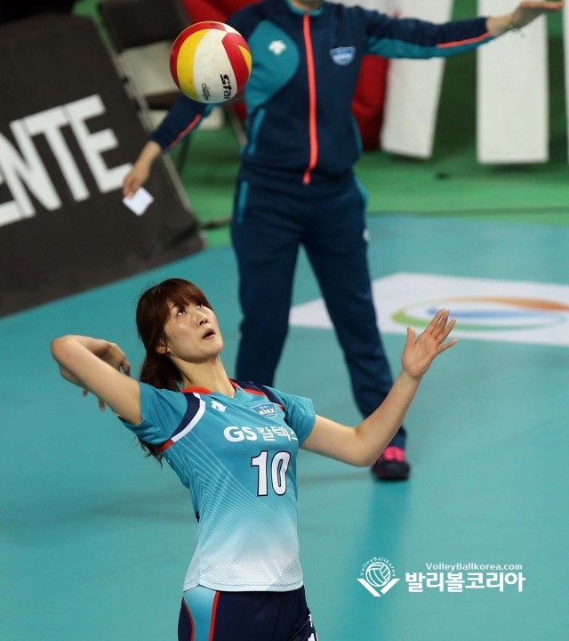 【포토】서브 넣는 홍지연.