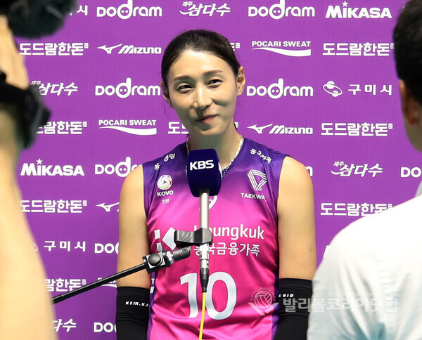 지난 3일(목) GS칼텍스와의 경기를 끝나고 흥국생명 김연경이 인터뷰를 하는 모습.